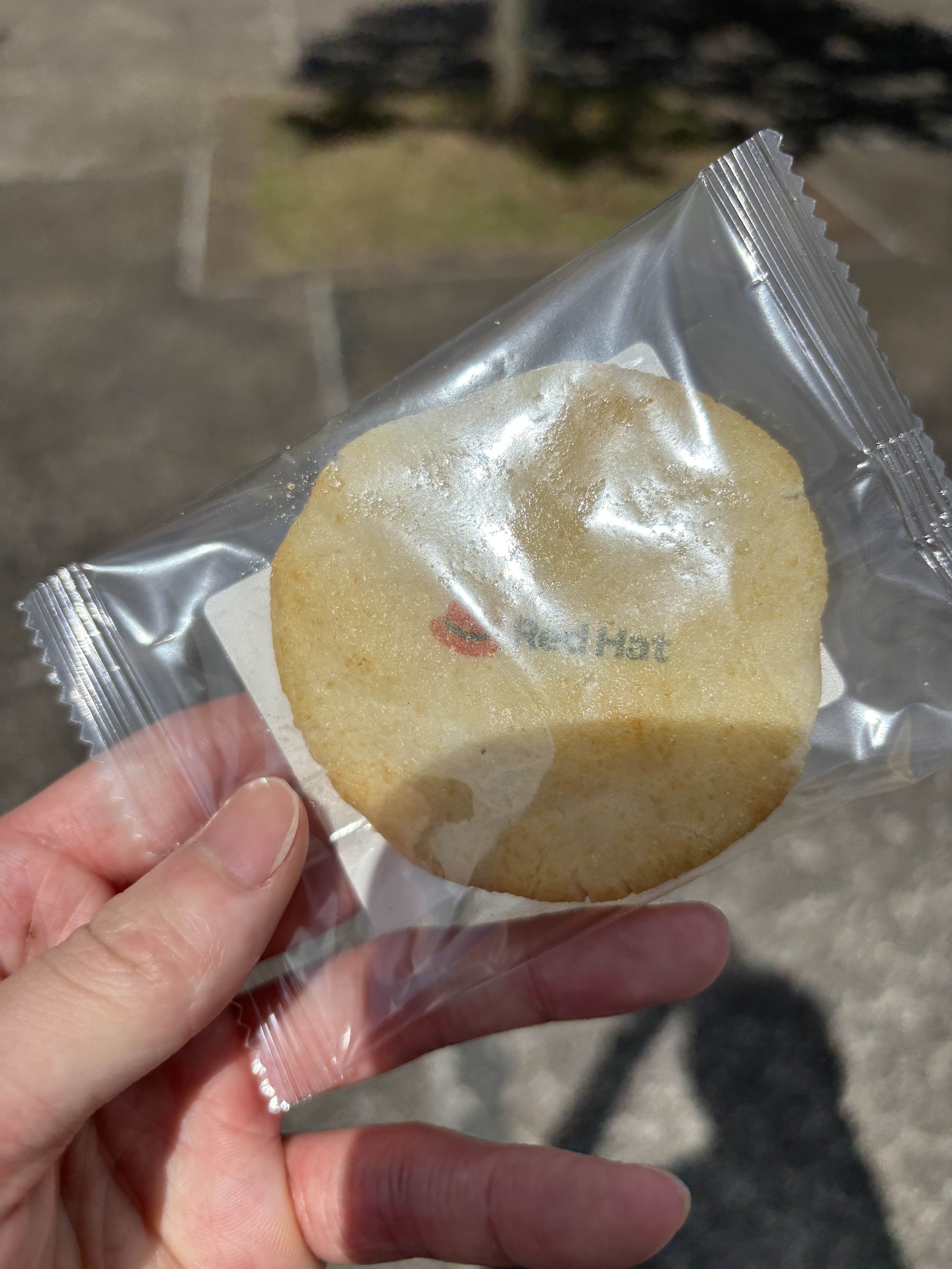 RedHatせんべいはもらえた